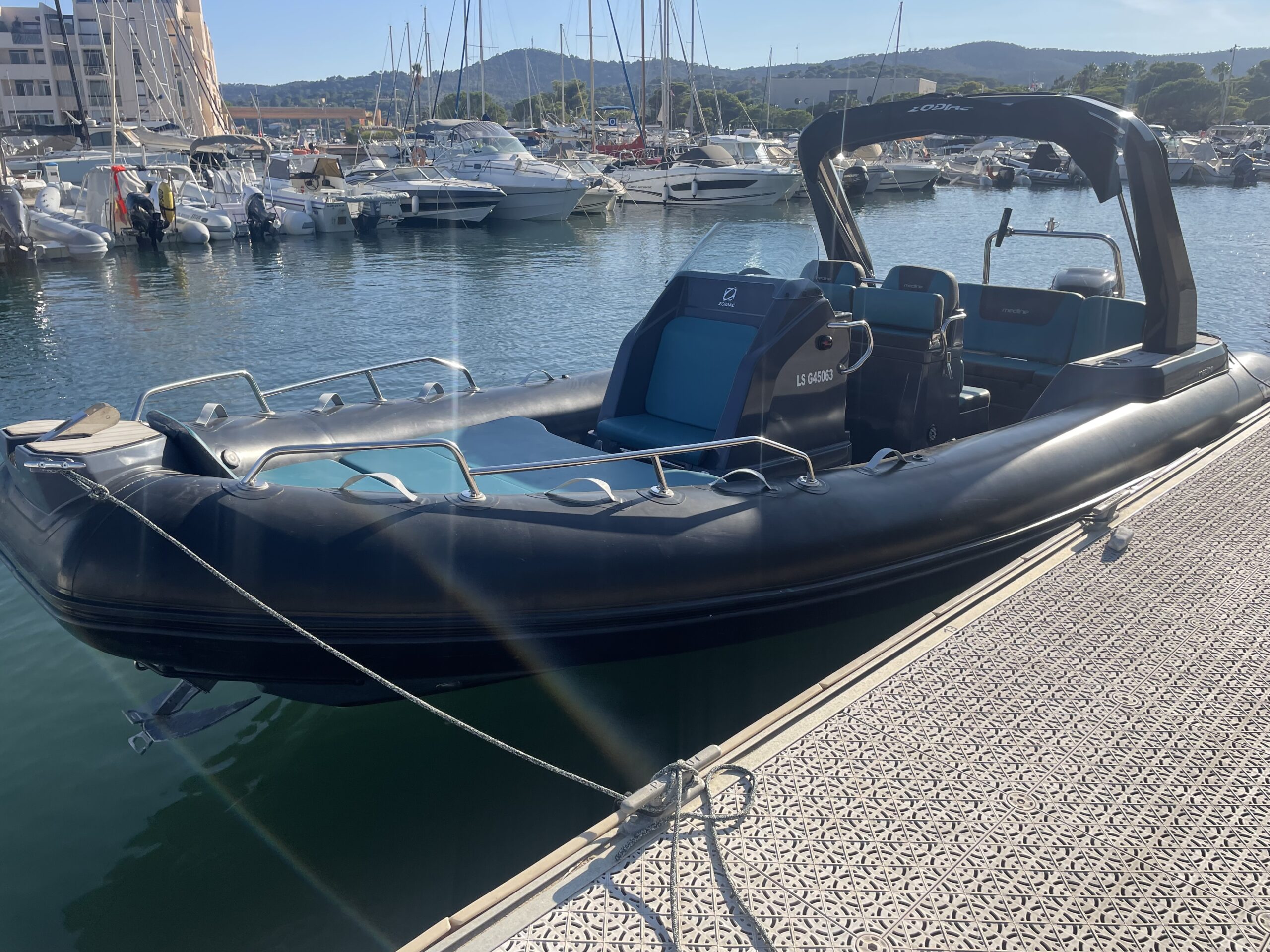 MAUI-ZODIAC MEDLINE 7.5-250cv