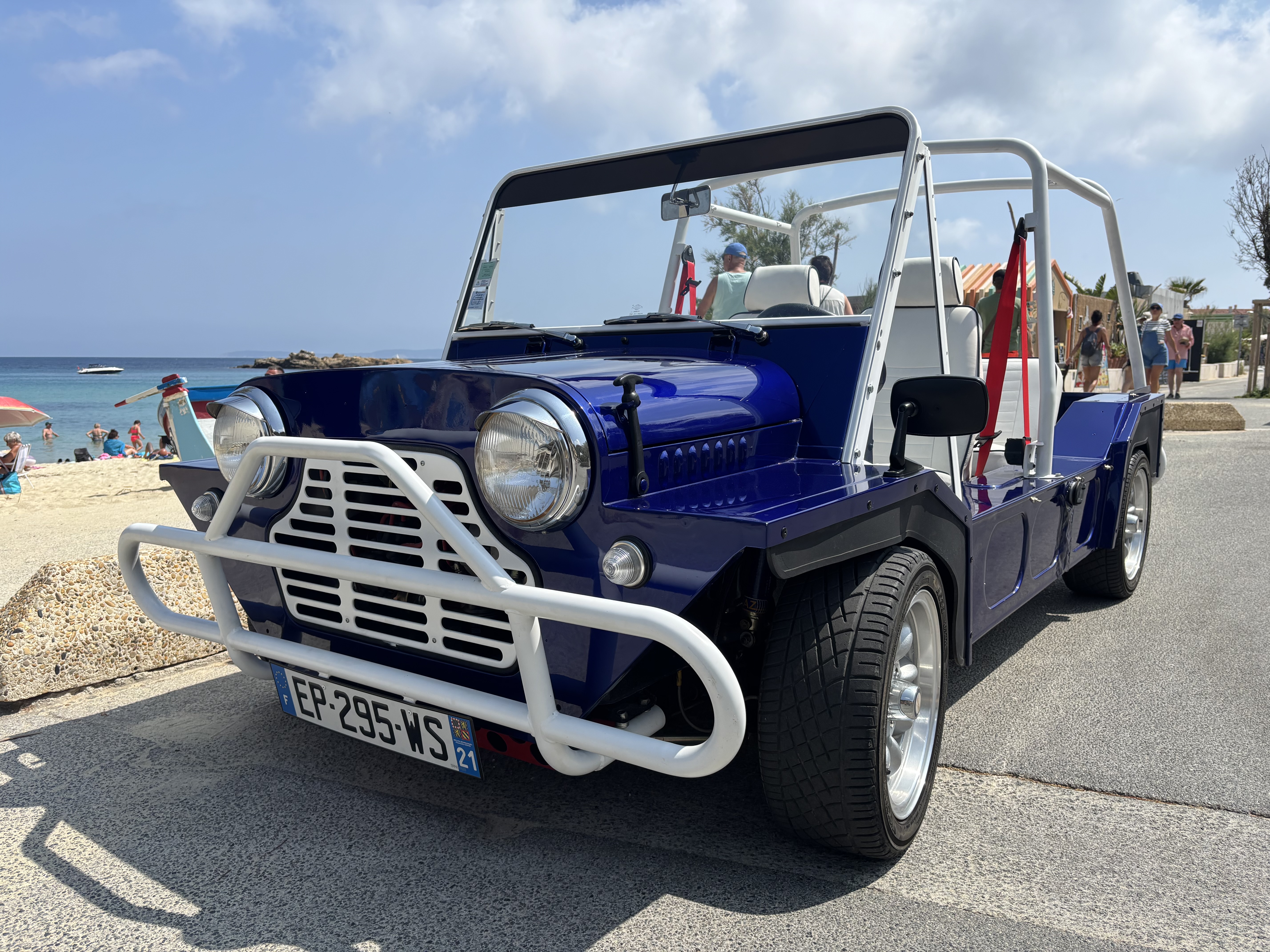 MINI-MOKE
